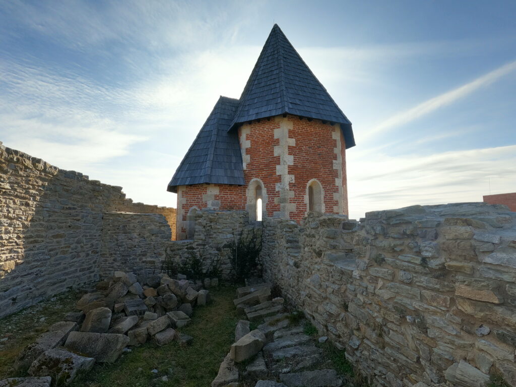 Medvedgrad - hire a guide for a trek to Medvedgrad